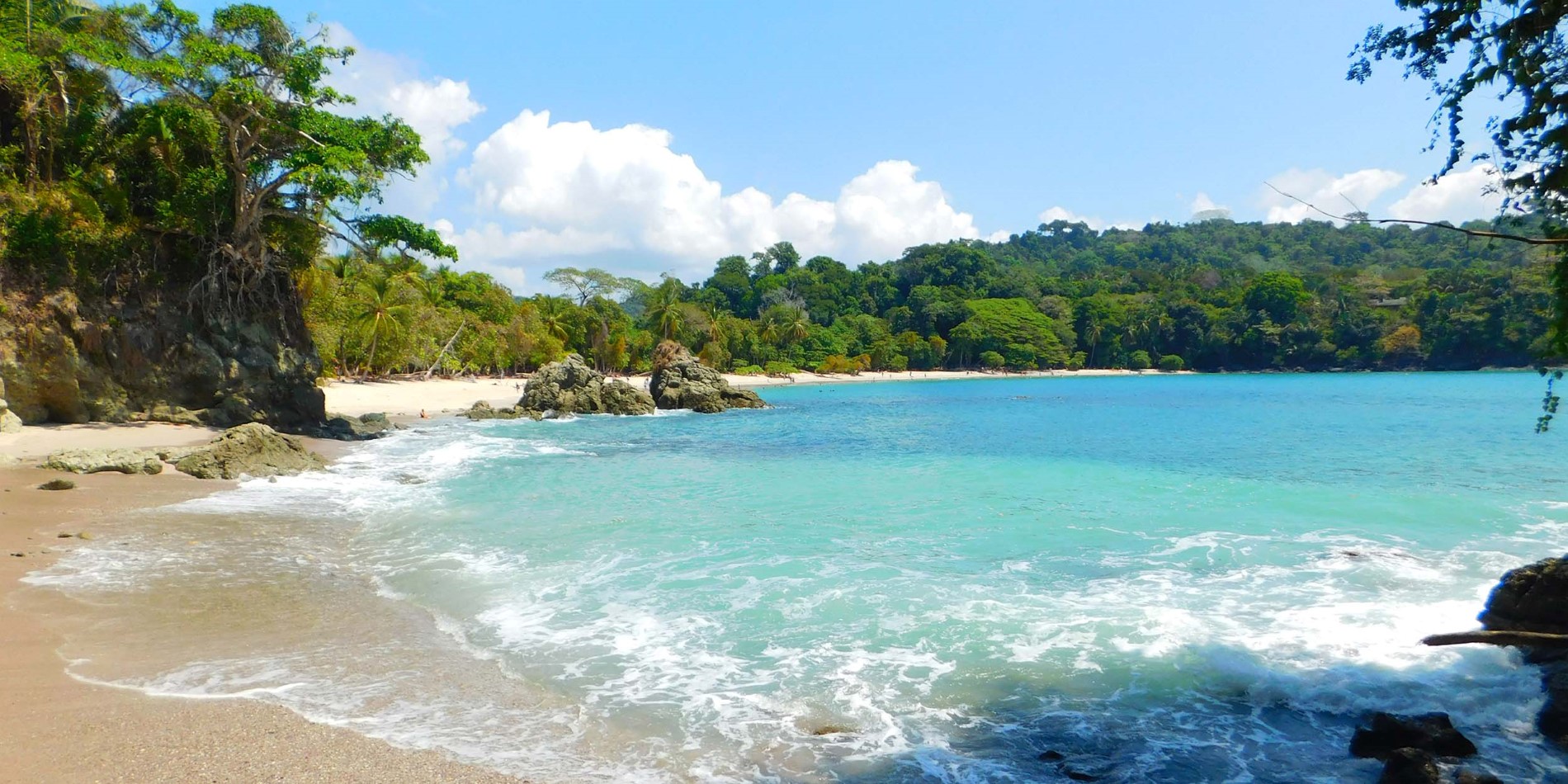 Discover idyllic Gemelas beach in Costa Rica.