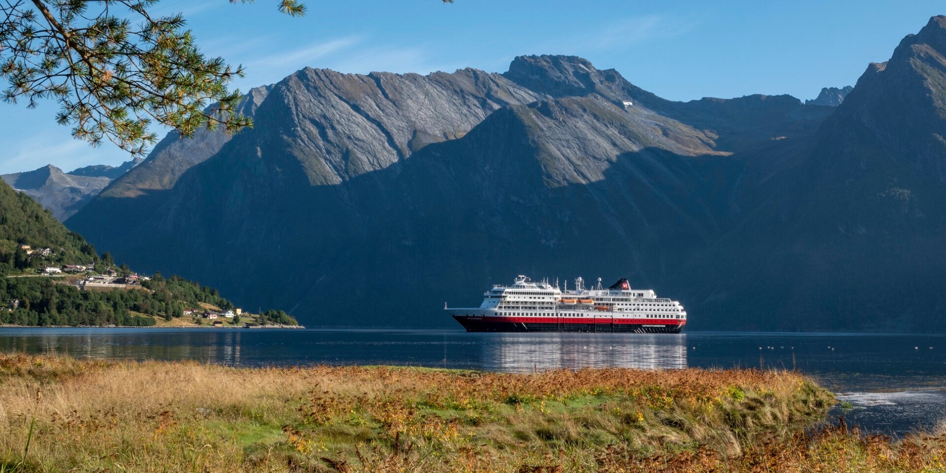 Hurtigruten ship in Hjorundfjorden
