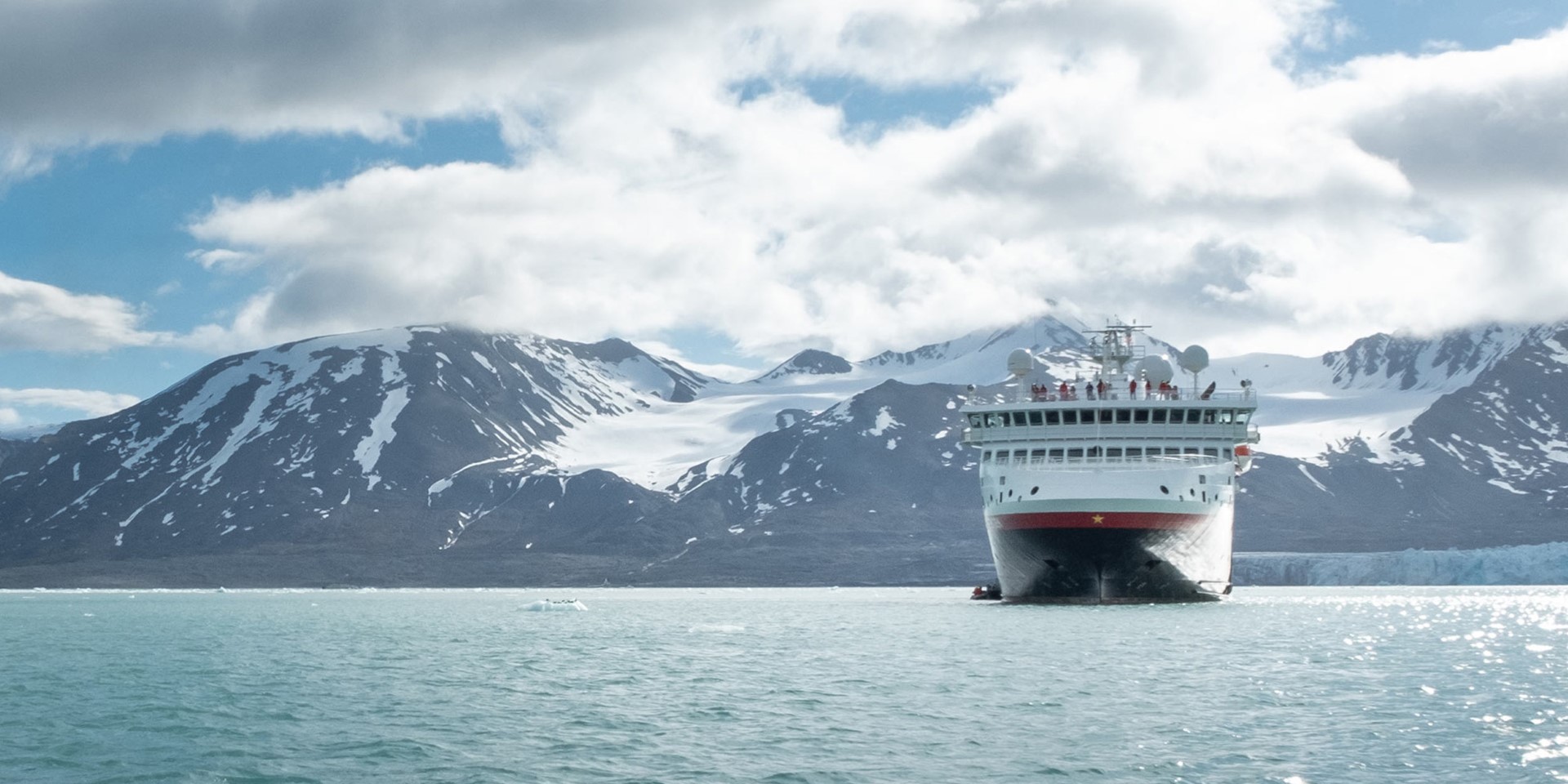 Svalbard cruise Travel to Svalbard Hurtigruten Hurtigruten