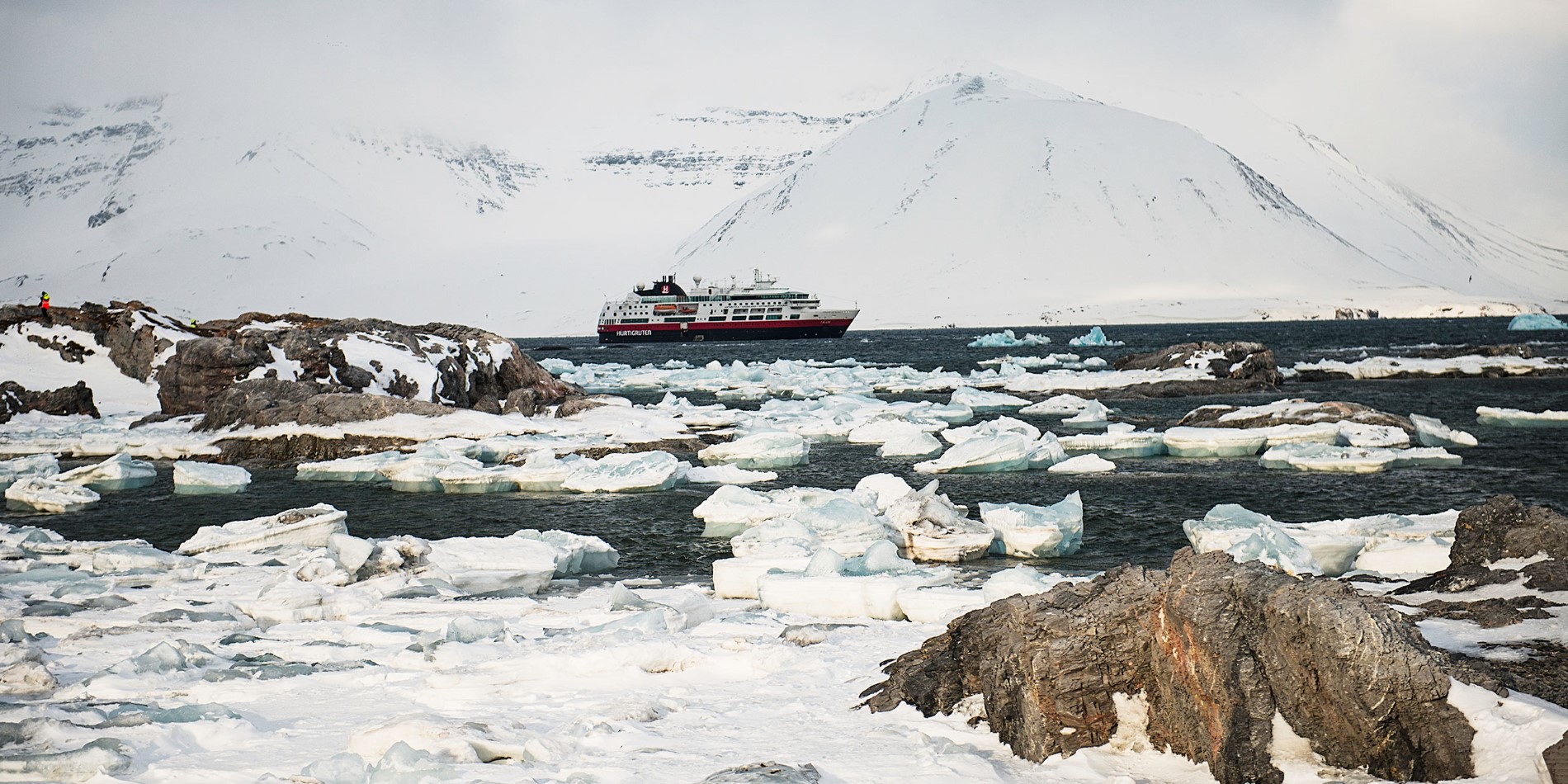 Hurtigruten in the land of the polar bear, Spitsbergen. 
